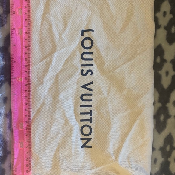 Authentic Louis Vuitton dust bag💗 - Picture 3 of 4